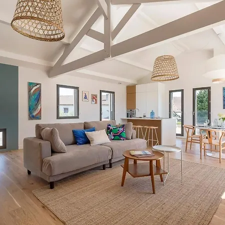 Lejlighed With Large Terrace Elegant Cozy Haven